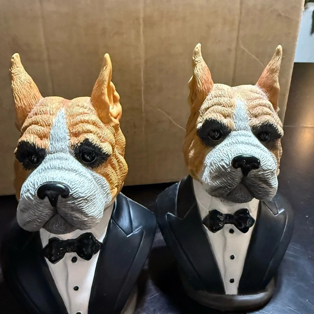 2/pair of Silvestri handcrafted boxer bulldog Tuxedo Butler Resin‎ bookend 7”T